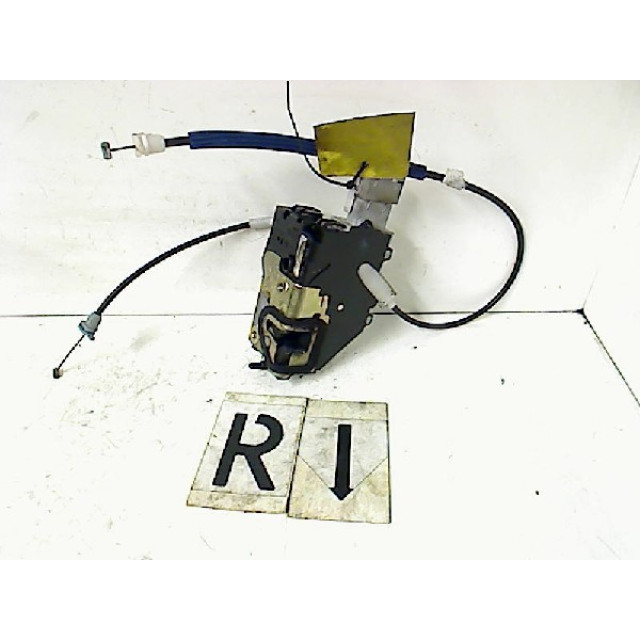 Verrouillage central électrique de porte à mécanisme de verrouillage arrière droit Peugeot 407 SW (6E) (2004 - 2010) Combi 2.0 HDiF 16V (DW10BTED4(RHR))