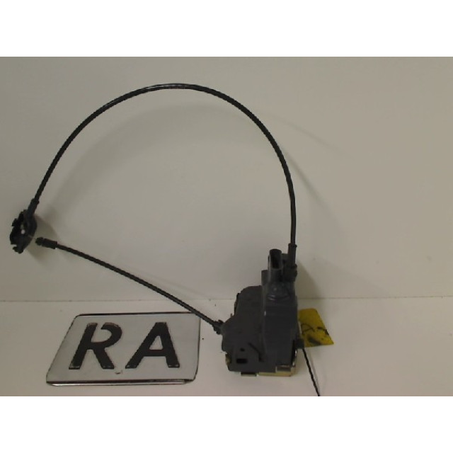 Verrouillage central électrique de porte à mécanisme de verrouillage arrière droit Renault Megane II Grandtour (KM) (2003 - 2006) Combi 1.5 dCi 80 (K9K-722)