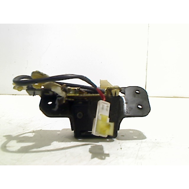 Mécanismes de verrouillage de porte de coffre/hayon électrique Daewoo/Chevrolet Lacetti (KLAN) (2004 - 2005) Hatchback 1.8 16V (T18SED)