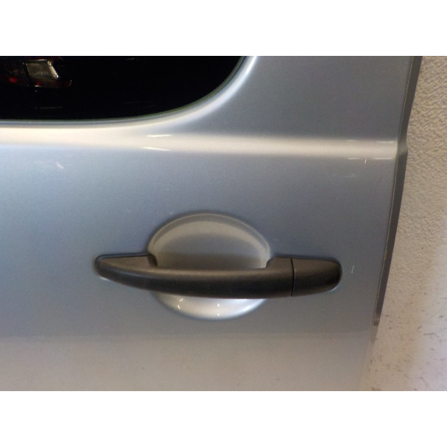 Porte arrière droite Peugeot Expert (G9) (2011 - 2016) Van 2.0 HDiF 16V 130 (DW10CD(AHZ))