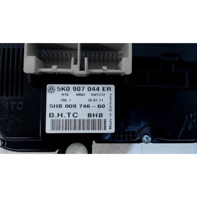 Panneau de commande - Chauffage Volkswagen Tiguan (5N1/2) (2010 - 2016) SUV 2.0 TDI 16V Blue Motion (CFFD)