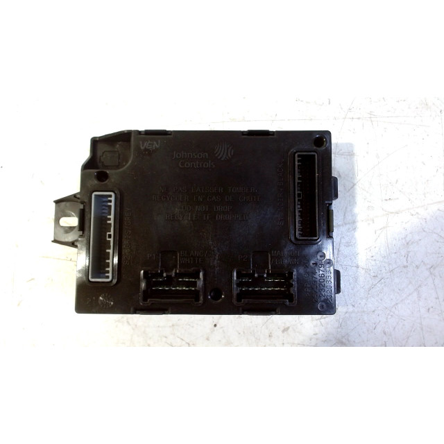 Unité de contrôle de la caisse Smart Forfour (453) (2014 - présent) Hatchback 5-drs 1.0 12V (M281.920)