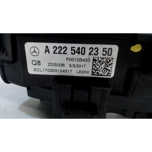 Boîte à fusibles Mercedes-Benz S (W222/V222/X222) (2014 - présent) S (W222) Sedan 6.0 S-600 V12 36V Biturbo (M277.980)