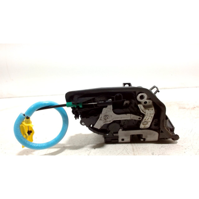 Verrouillage central électrique de porte à mécanisme de verrouillage arrière droit BMW 2 serie Active Tourer (F45) (2014 - 2018) MPV 214d 1.5 12V (B37-C15A)
