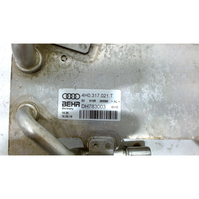 Refroidisseur d’huile Audi RS 6 Avant (C7) (2013 - 2018) Combi 4.0 V8 TFSI 32V (CRDB(Euro 5))
