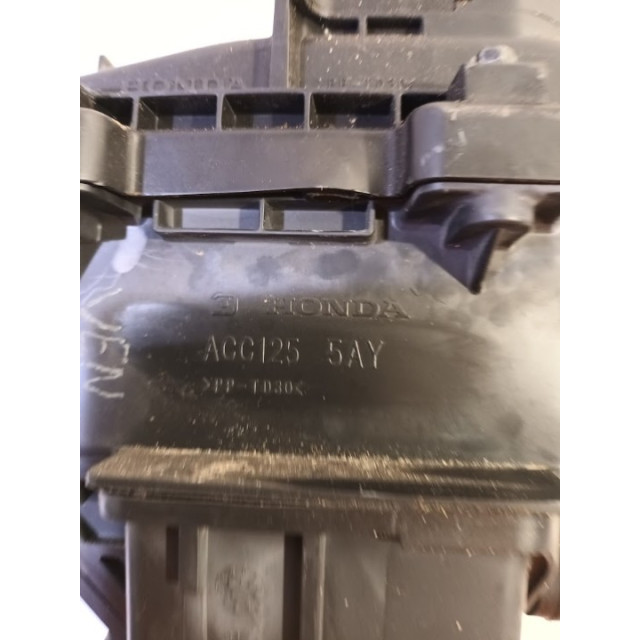 Boîtier de filtre à air Honda Civic (FK6/7/8/9) (2018 - présent) Hatchback 1.0i VTEC Turbo 12V (P10A2)