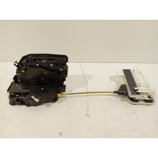 Verrouillage central électrique de porte à mécanisme de verrouillage avant droit BMW X5 (F15) (2015 - 2018) SUV xDrive 40e PHEV 2.0 (N20-B20A)