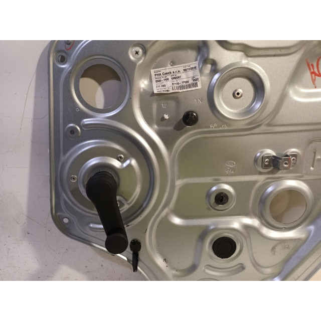 Mécanisme de vitre arrière droit Kia Venga (2010 - présent) MPV 1.4 CVVT 16V (G4FA)