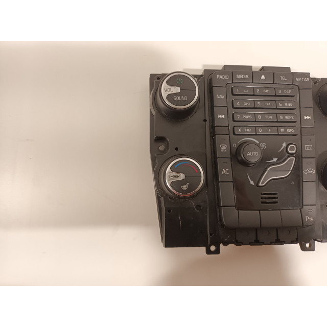 Panneau de commande multimédia Volvo V60 I (FW/GW) (2010 - 2015) 1.6 T3 16V (B4164T3(Euro 5))