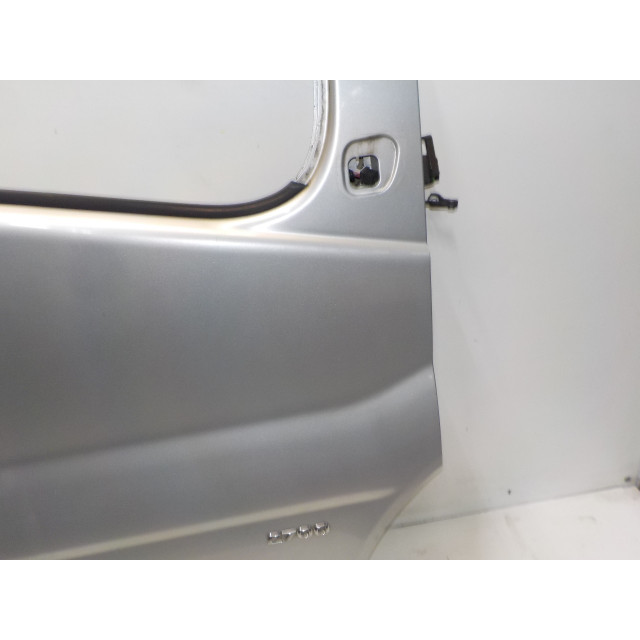 Porte avant droite Opel Vivaro (2001 - 2014) Van 1.9 DTI 16V (F9Q-760)
