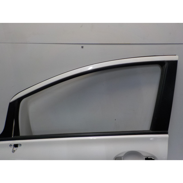 Porte avant gauche Nissan/Datsun Note (E12) (2012 - 2016) MPV 1.2 68 (HR12DE)