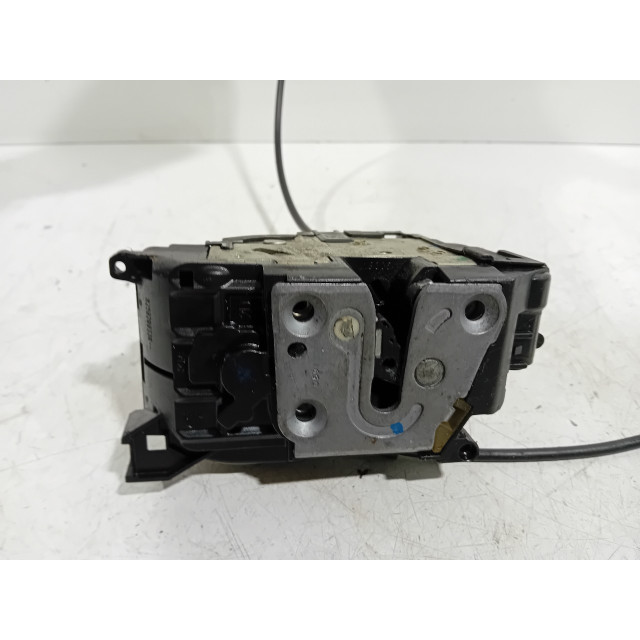 Verrouillage central électrique de porte à mécanisme de verrouillage arrière droit Renault Grand Scénic III (JZ) (2009 - 2016) MPV 1.4 16V TCe 130 (H4J-700(H4J-A7))