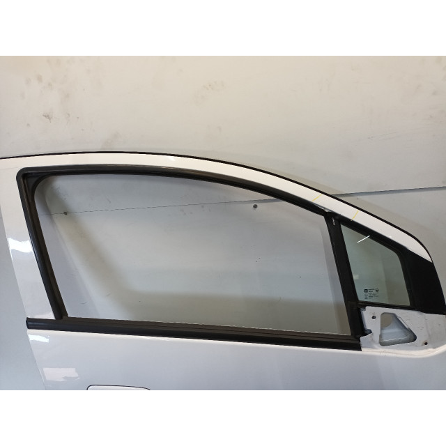 Porte avant droite Daewoo/Chevrolet Spark (2010 - 2015) Hatchback 1.0 16V Bifuel (B10D1(Euro 5))