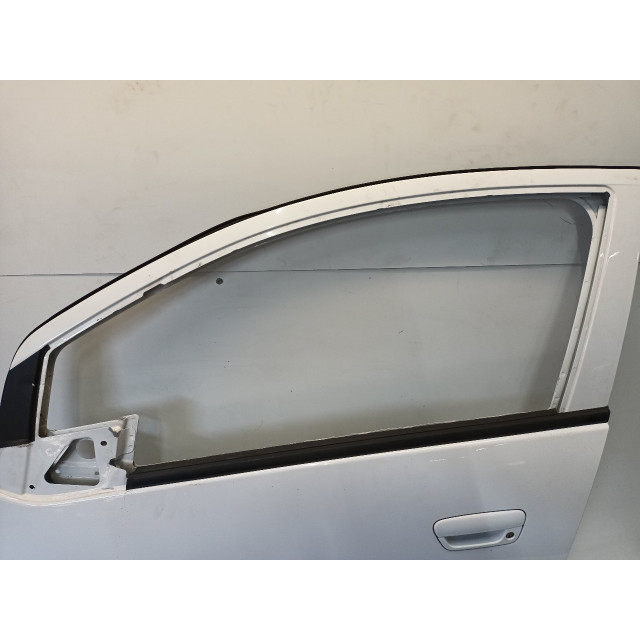 Porte avant gauche Daewoo/Chevrolet Spark (2010 - 2015) Hatchback 1.0 16V Bifuel (B10D1(Euro 5))