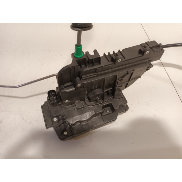 Verrouillage central électrique de porte à mécanisme de verrouillage avant droit Mercedes-Benz Vito (447.6) (2014 - présent) Van 1.6 109 CDI 16V (OM622.951(R9M-503))