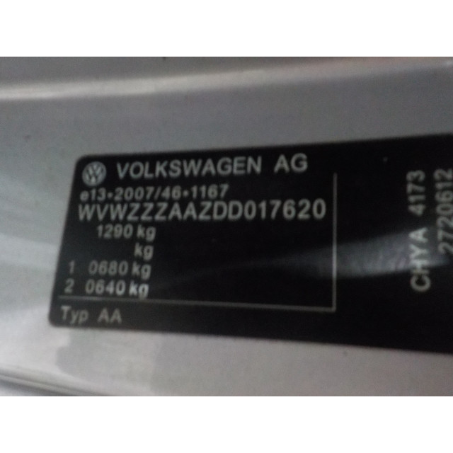Moteur d'essuie-glaces de lunette arrière Volkswagen Up! (121) (2011 - 2020) Hatchback 1.0 12V 60 (CHYA)
