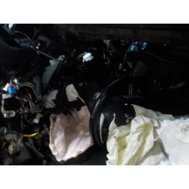 Ceinture de sécurité arrière gauche Mitsubishi Outlander (GF/GG) (2014 - présent) SUV 2.0 16V PHEV 4x4 (4B11)