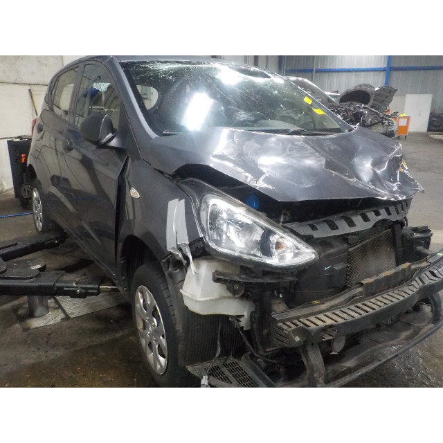 Lame de pare-chocs arrière Hyundai i10 (B5) (2013 - 2020) Hatchback 1.0 12V (G3LA)