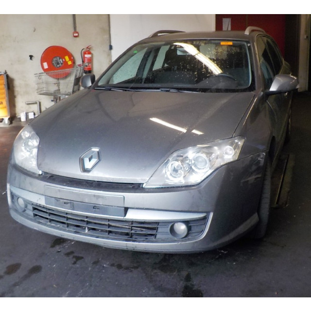 Allumage Renault Laguna III Estate (KT) (2007 - 2015) Combi 5-drs 2.0 dCi 16V 130 (M9R-744)