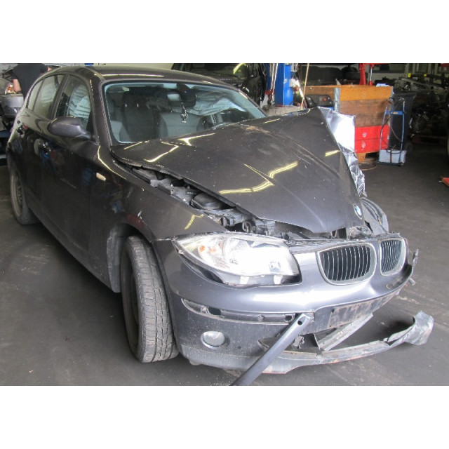Bras de suspension arrière gauche BMW 1 serie (E87/87N) (2004 - 2011) Hatchback 5-drs 116i 1.6 16V (N45-B16A)