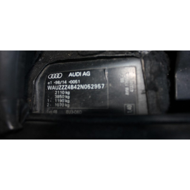 Panneau de commande - Vitres électriques Audi A6 (C5) (2001 - 2005) Sedan 2.5 TDI V6 24V (AYM)