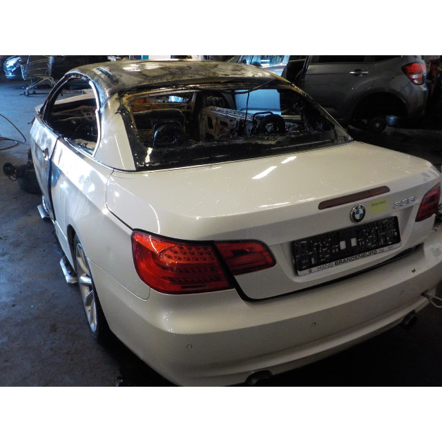 Étrier arrière gauche BMW 3 serie (E93) (2010 - 2013) Cabrio 335i 24V (N55-B30A)