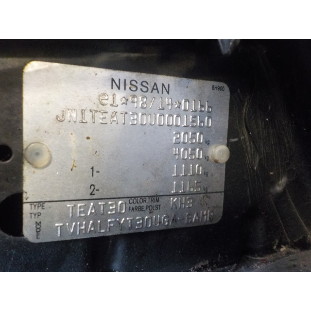 Verrouillage central électrique de porte à mécanisme de verrouillage avant gauche Nissan/Datsun X-Trail (T30) (2003 - 2013) SUV 2.2 dCi 16V 4x2 (YD22ETi)