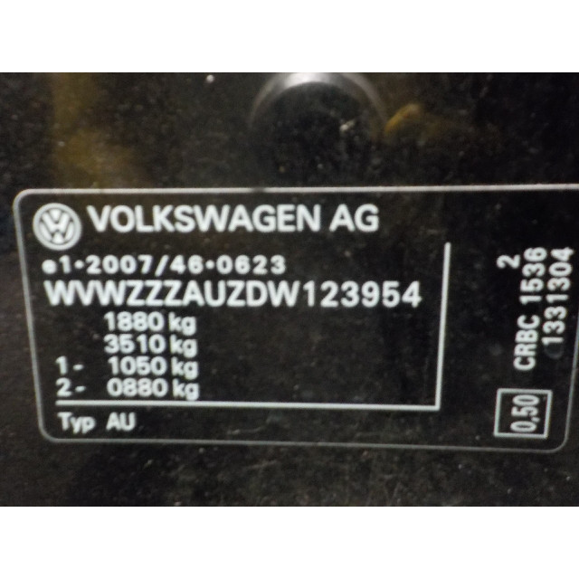 Moyeu arrière droit Volkswagen Golf VII (AUA) (2012 - 2020) Hatchback 2.0 TDI 16V (CRBC)