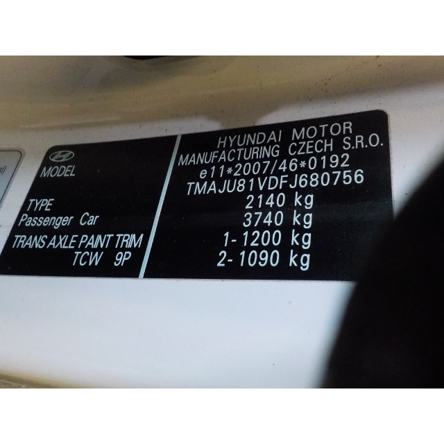Interrupteur de chauffage du siège Hyundai iX35 (LM) (2010 - présent) iX 35 SUV 2.0 CRDi 16V 4x4 (D4HA)