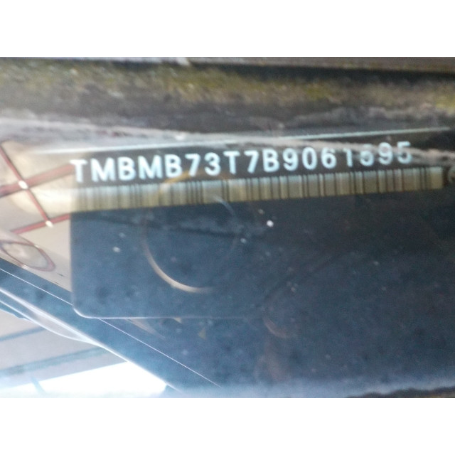 Arbre de transmission avant droit Skoda Superb Combi (3TAC/TAF) (2009 - 2015) Combi 1.8 TSI 16V 4x4 (CDAA)