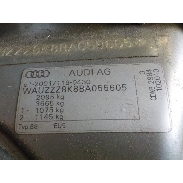 Moteur de pompe de direction assistée Audi A4 Avant (B8) (2008 - 2015) Combi 2.0 TFSI 16V (CDNB(Euro 5))