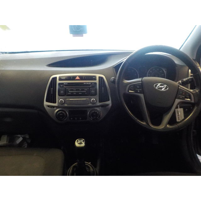 Porte arrière droite Hyundai i20 (2008 - 2015) Hatchback 1.4 CRDi 16V (D4FC)