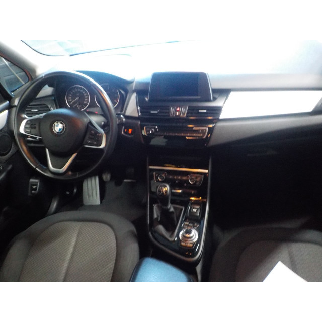 Rétroviseur intérieur BMW 2 serie Gran Tourer (F46) (2015 - présent) MPV 216d 1.5 TwinPower Turbo 12V (B37-C15A)