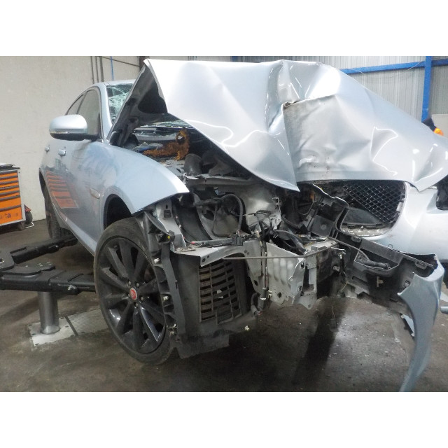 Pédale d'accélérateur Jaguar XF (CC9) (2011 - 2015) Sedan 2.2 D 16V (224DT)