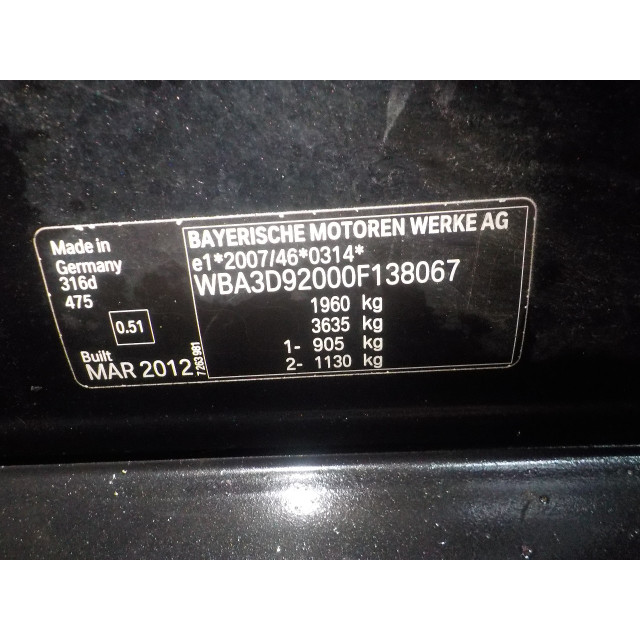 Verrouillage central électrique de porte à mécanisme de verrouillage arrière droit BMW 3 serie (F30) (2012 - 2018) Sedan 316d 2.0 16V (N47-D20C)