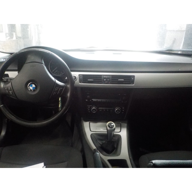 Panneau de commande - Chauffage BMW 3 serie (E90) (2005 - 2007) Sedan 318i 16V (N46-B20B)