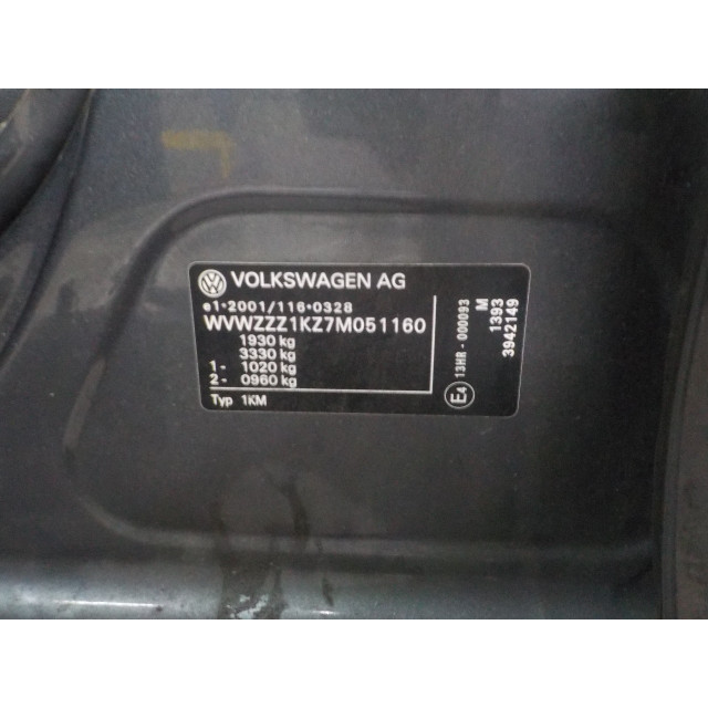 Rétroviseur extérieur droit à commande électrique Volkswagen Jetta III (1K2) (2005 - 2010) Sedan 2.0 FSI 16V (BVY(Euro 4))