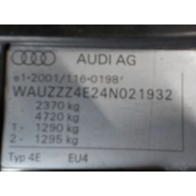 Démarreur Audi A8 (D3) (2002 - 2006) Sedan 3.7 V8 40V Quattro (BFL)