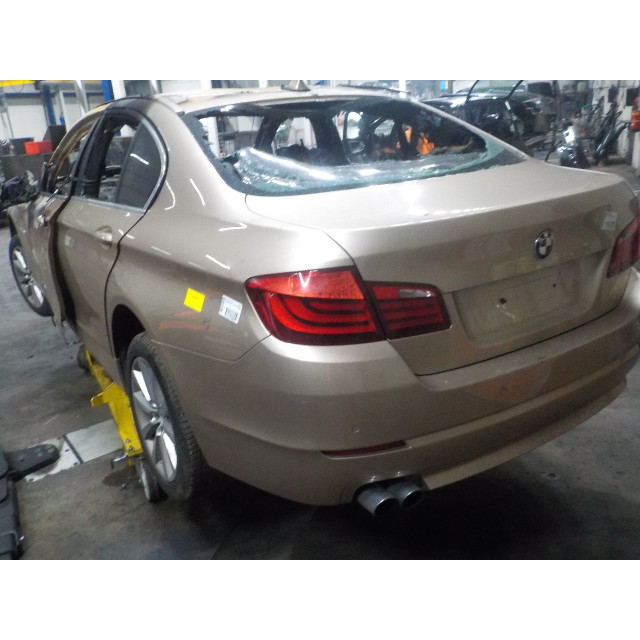Réservoir de liquide de refroidissement BMW 5 serie (F10) (2011 - 2016) Sedan 528i xDrive 16V (N20-B20A)