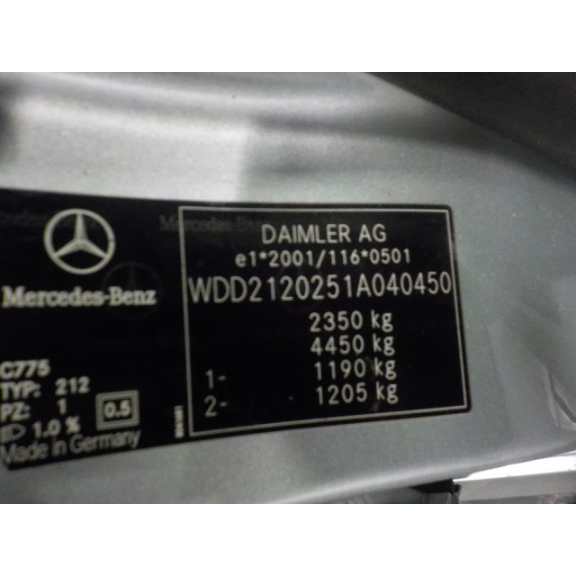 Toit Mercedes-Benz E (W212) (2009 - 2015) Sedan E-350 CDI V6 24V BlueEfficiency (OM642.850(Euro 5))