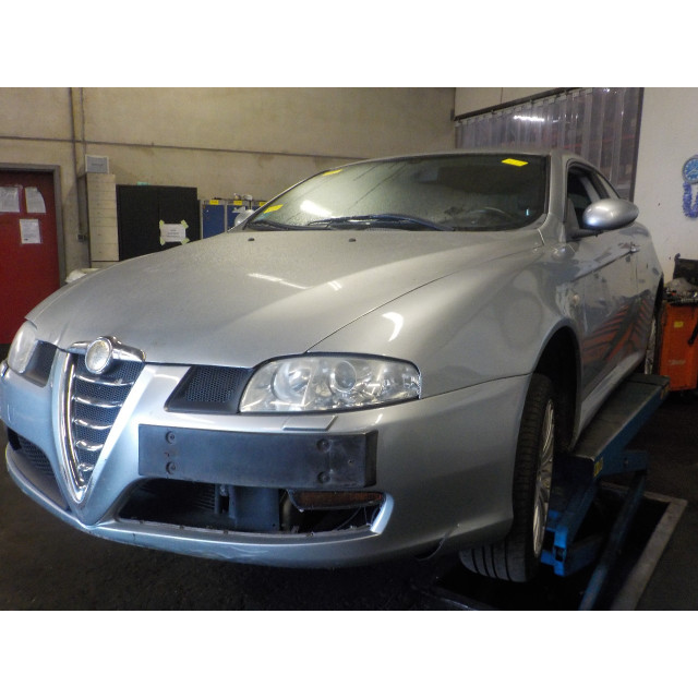 Débitmètre d'air massique Alfa Romeo GT (937) (2003 - 2010) Coupé 2.0 JTS 16V (937.A.1000)