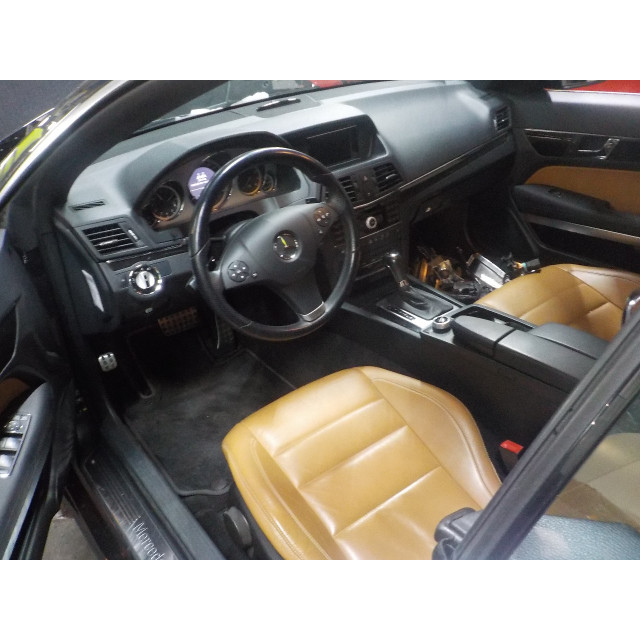 Rétroviseur intérieur Mercedes-Benz E (R207) (2010 - 2013) Cabrio E-250 CGI 16V BlueEfficiency (M271.860)