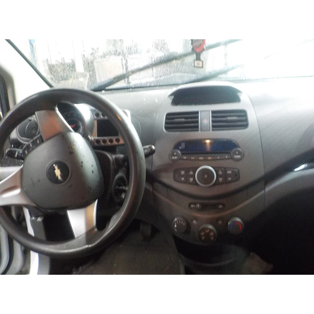 Porte arrière gauche Daewoo/Chevrolet Spark (2010 - 2015) Hatchback 1.0 16V Bifuel (B10D1(Euro 5))
