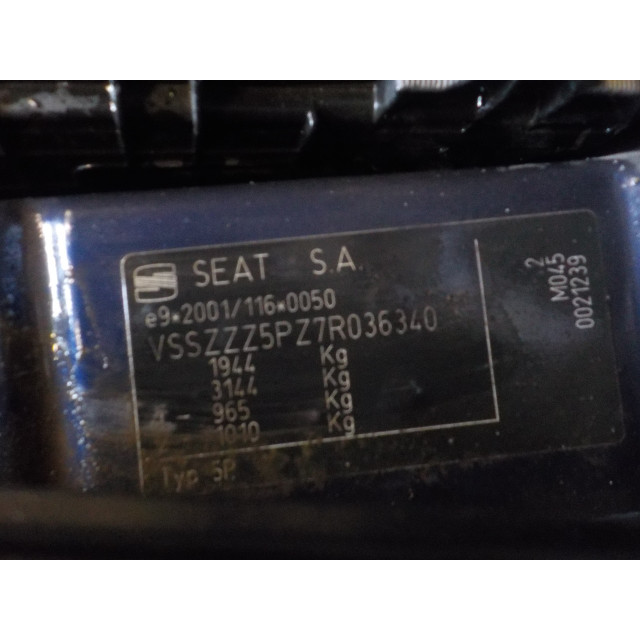 Plage arrière Seat Toledo (5P2) (2004 - 2009) MPV 1.6 (BSE)