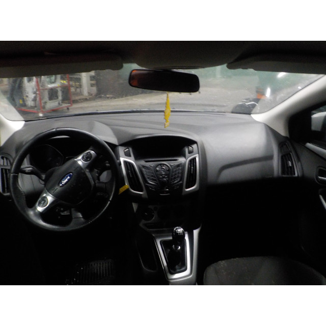 Rétroviseur extérieur droit à commande électrique Ford Focus 3 Wagon (2012 - 2018) Combi 1.6 TDCi ECOnetic (NGDB)