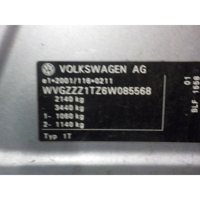 Arbre de transmission avant droit Volkswagen Touran (1T1/T2) (2003 - 2007) MPV 1.6 FSI 16V (BLF(Euro 4))