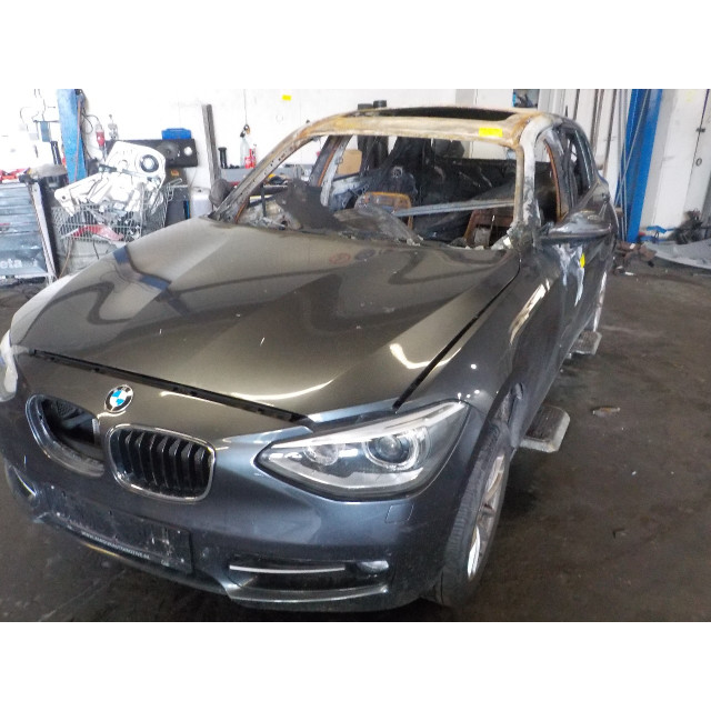 Moyeu arrière gauche BMW 1 serie (F20) (2011 - 2015) Hatchback 5-drs 116i 1.6 16V (N13-B16A)
