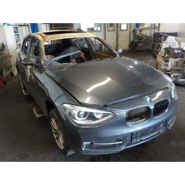 Bras de suspension arrière gauche BMW 1 serie (F20) (2011 - 2015) Hatchback 5-drs 116i 1.6 16V (N13-B16A)