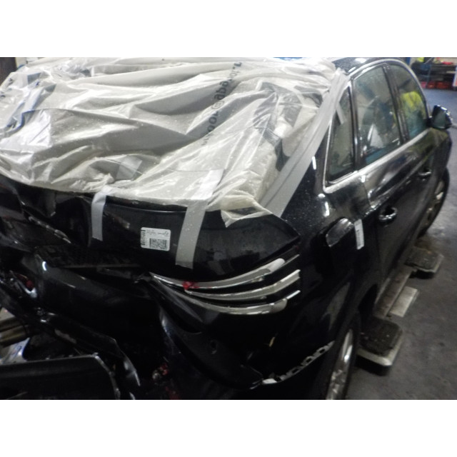 Lève-vitres électrique arrière droit Audi Q3 (8UB/8UG) (2011 - 2015) SUV 2.0 16V TFSI 170 Quattro (CCZC(Euro 5))