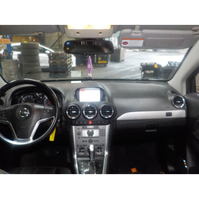 Étrier avant gauche Opel Antara (LA6) (2010 - 2015) SUV 2.4 16V 4x2 (A24XE)